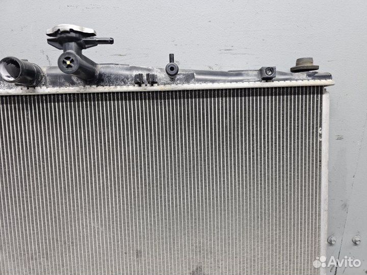 Радиатор охлаждения Lexus Rx270 AGL10