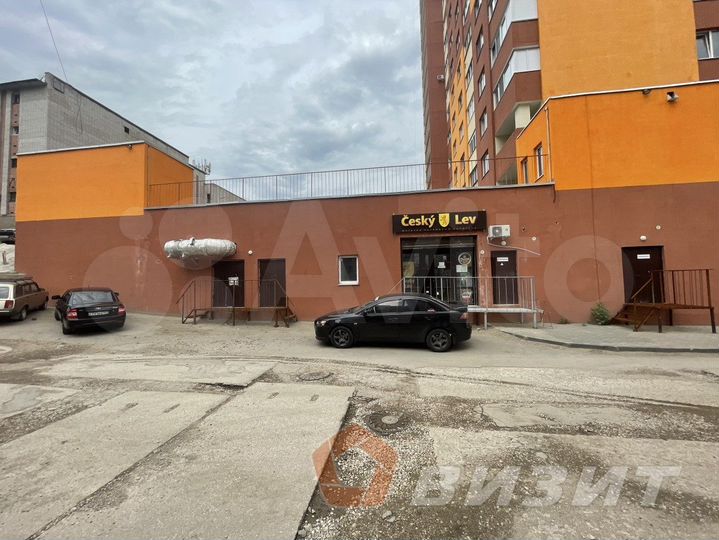 Торговая площадь 156м² в жилом массиве в новом дом