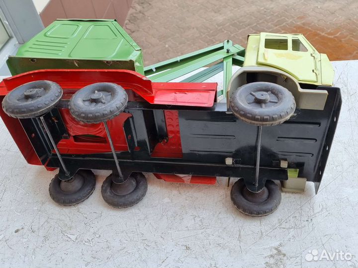 Игрушка экскаватор. Времён СССР