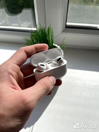 Airpods pro 1е поколение (оригинал)