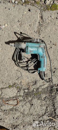 Шуруповерт электрический Makita fs4300