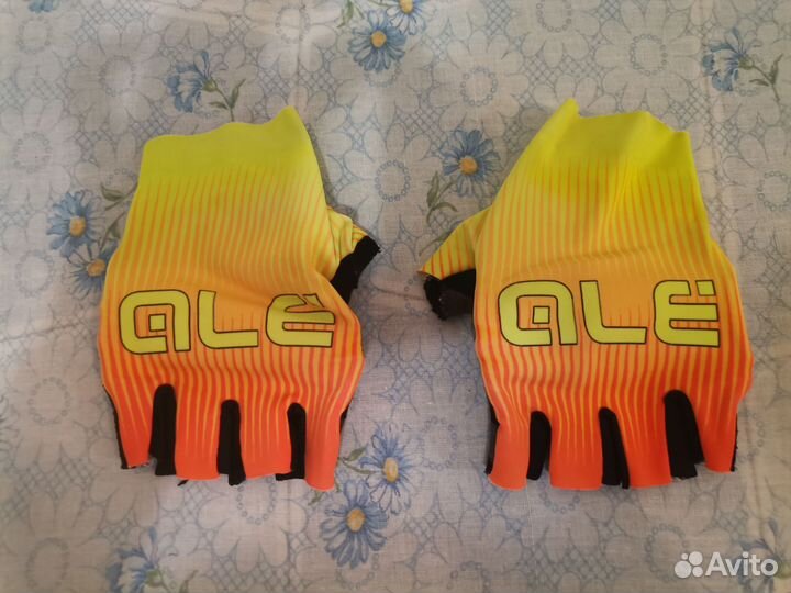 Перчатки велосипедные