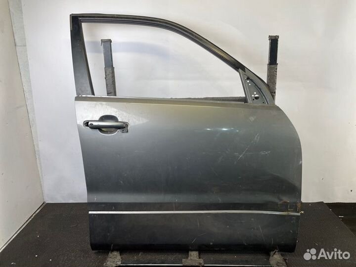 Передняя правая дверь Suzuki Grand Vitara
