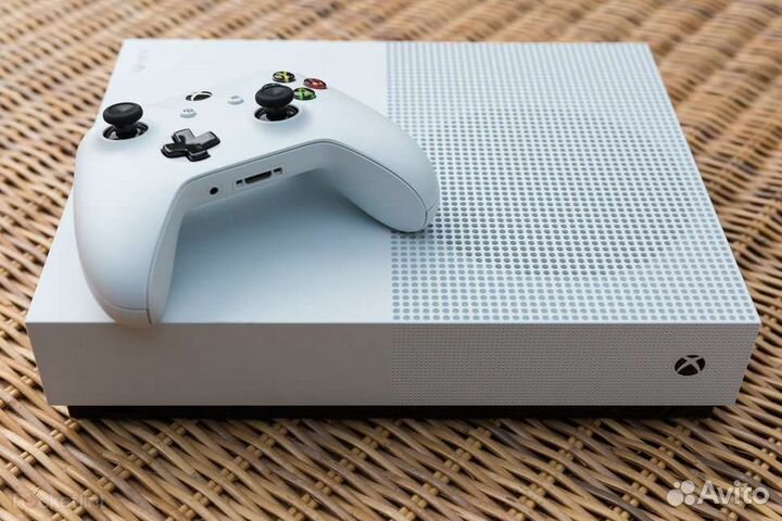 Xbox One S