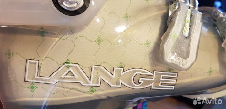 Ботинки горнолыжные