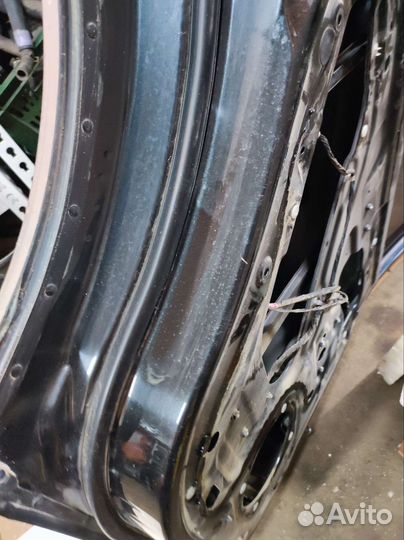 Дверь задняя левая Ссанг Йонг Кайрон