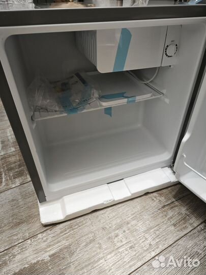Холодильник Бирюса м50, новый