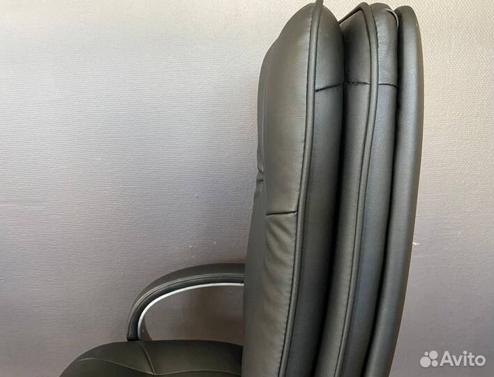 Компьютерное кресло. Кресло руководителя