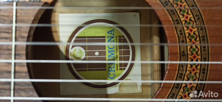 Классическая гитара Kremona