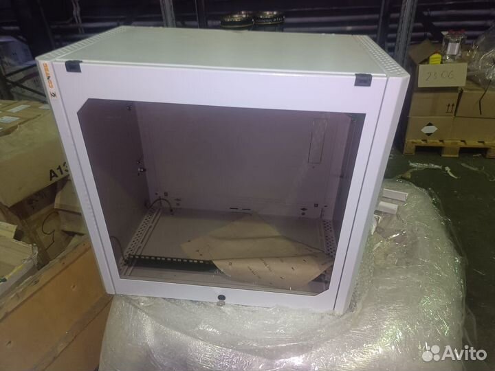 Шкаф телекоммуникационный настенный 19