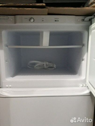 Холодильник Бирюса 135 новый гарантия