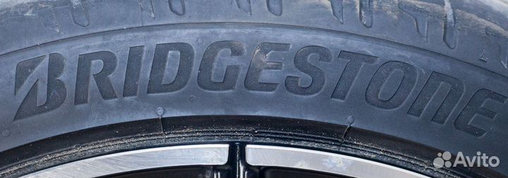 Bridgestone Potenza Sport 245/40 R19 и 275/35 R19 100Y