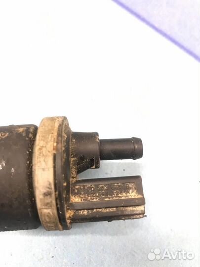 Клапан вакуумный адсорбера 06D133517B