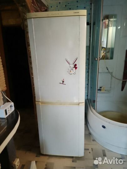 Холодильник бу samsung RL33 ноу фрост на запчасти