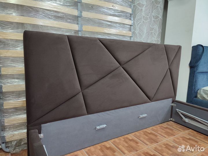 Кровать 180 200 с подъемным механизмом в наличии