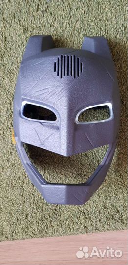 Маска Бэтмена, меняющая голос