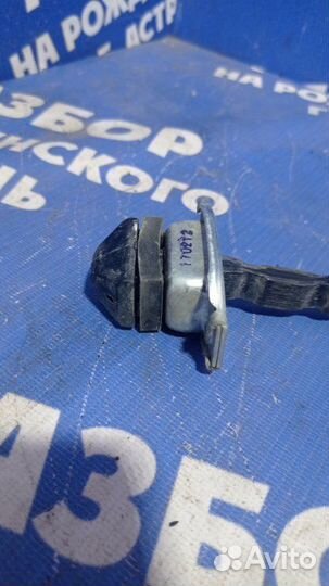 Ограничитель двери Honda Fit хэтчбек 2012