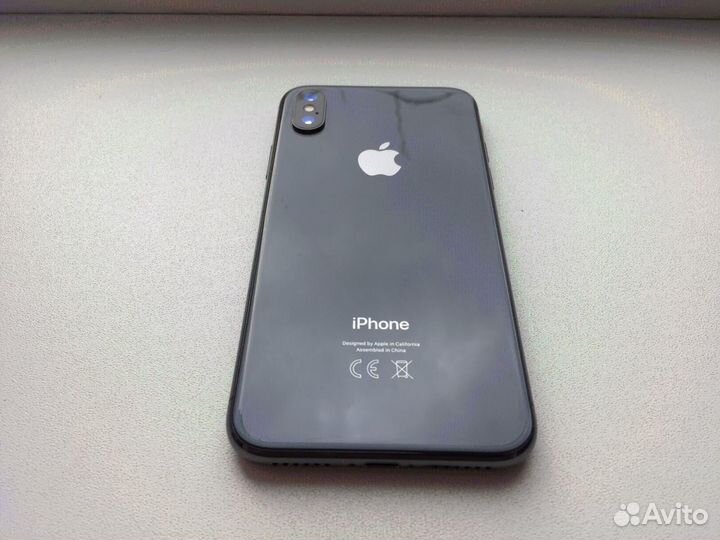 iPhone X, 64 ГБ
