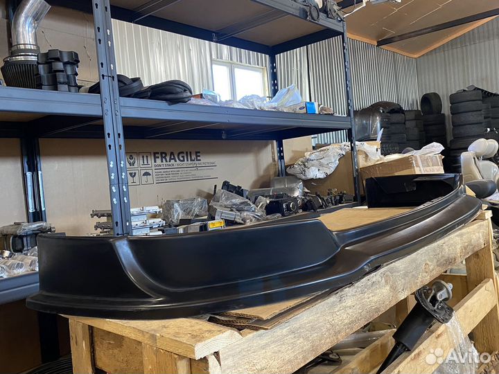 Губа переднего бампера ford mustang V