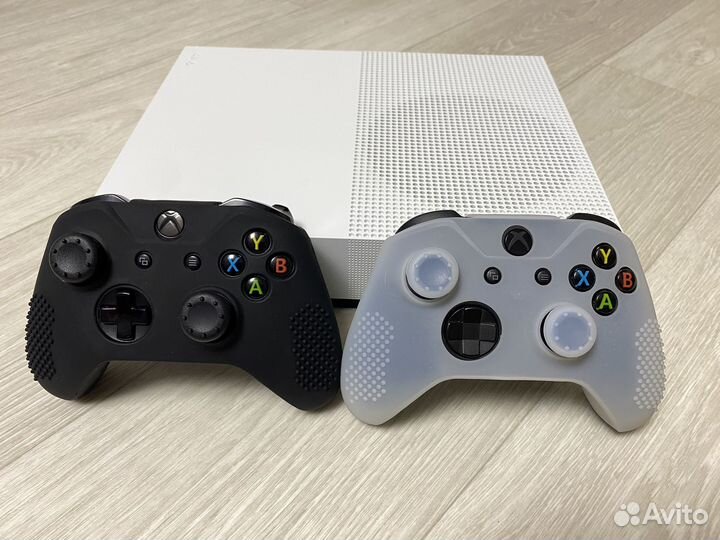 Аренда Xbox / PS4 / Quest 2 / Sony / геймпад