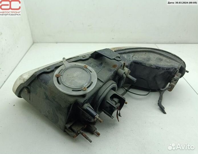 Фара передняя для Chrysler Voyager 3 083331110R