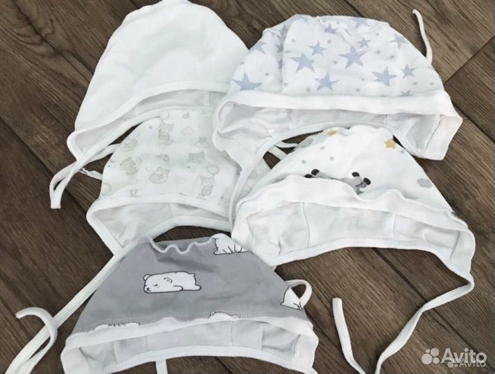 Шапочки, чепчики, антицарарки для новорожденного