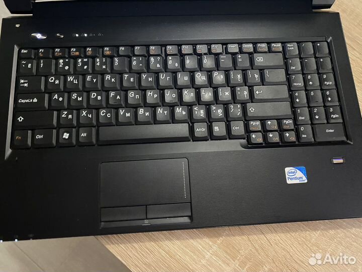 Lenovo b560