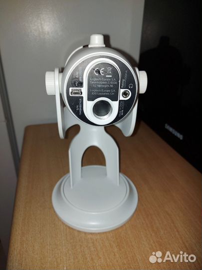 Usb микрофон Logitech blue yeti белый