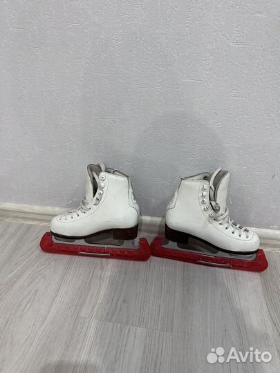 Фигурные коньки wifa 31L