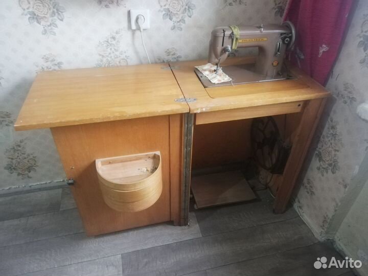 Швейная машина подольск ножная