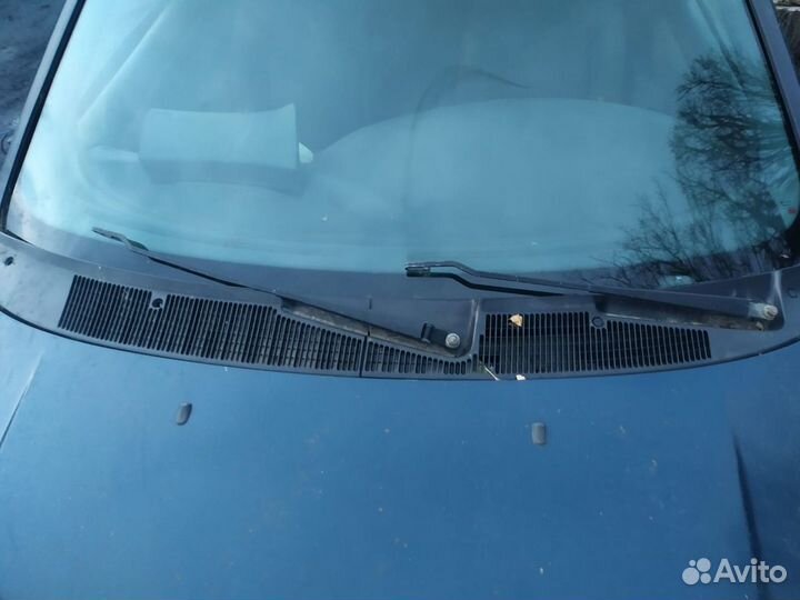 Жабо Ford Mondeo 1995г