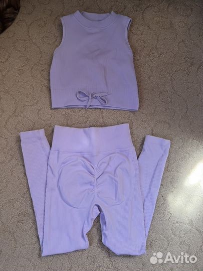 Спортивный костюм женский