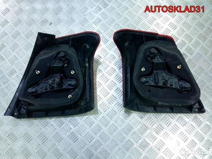 Фонарь задний для Тойота Авенсис Хетчбэк дорест