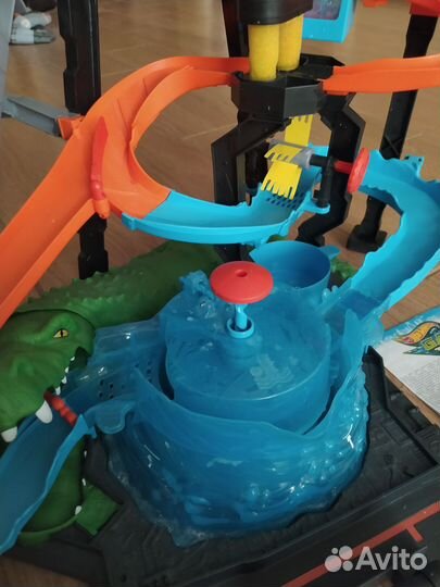 Hotwheels Невообразимая автомойка