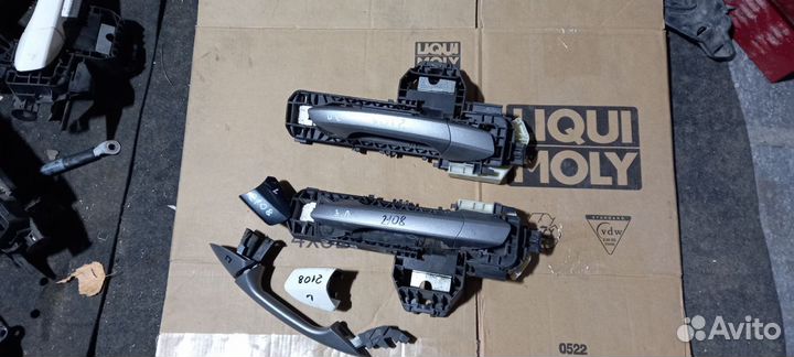 Задняя ручка Mercedes W212