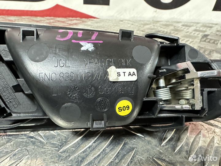 Volkswagen Tiguan NF Задняя левая рука