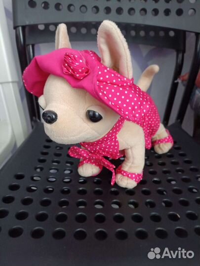 Собачка Chi Chi love в одежде с сумочкой