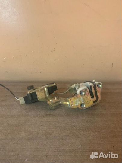 Замок передний правый Matiz с активатором