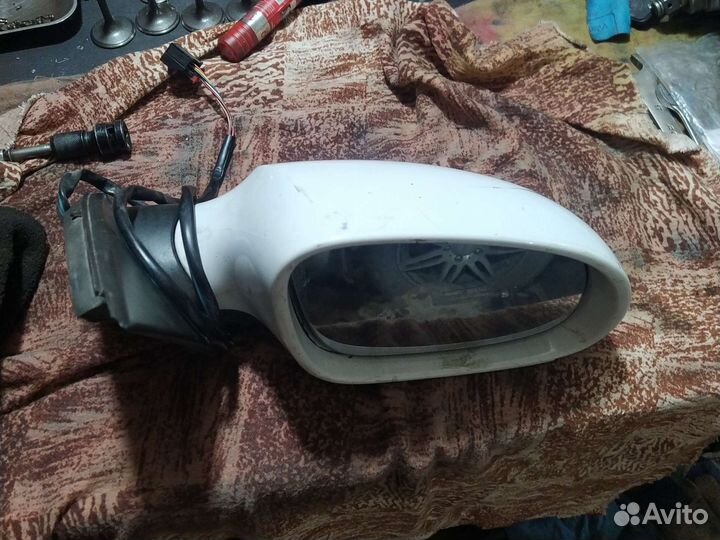 Зеркало правое пассат б6