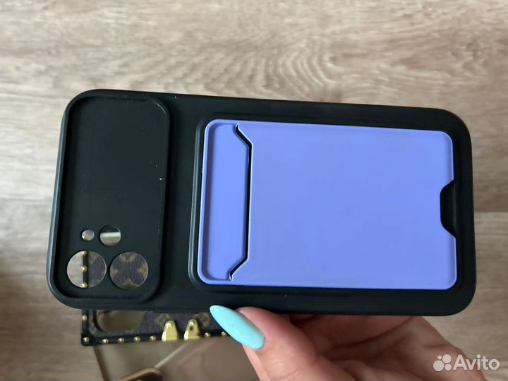 Чехол на iPhone 11