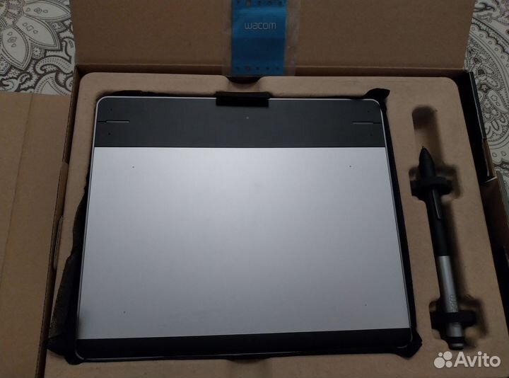 Wacom intuos pen tablet