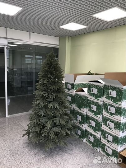 Елка искусственная