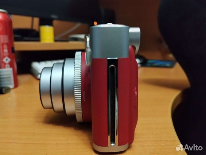 Пленочный фотоаппарат instax mini 90