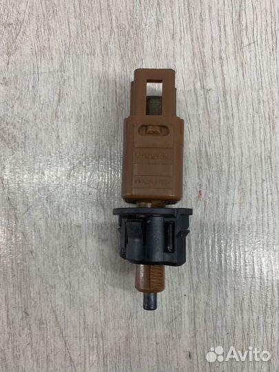 Концевик Nissan sentra B17