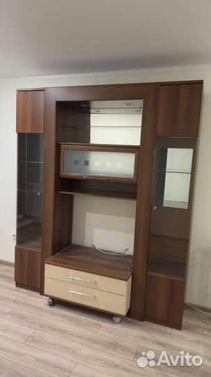 Стеклянный шкаф бу