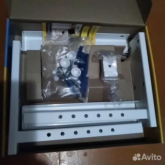 Подставка настенная для бытовой техники