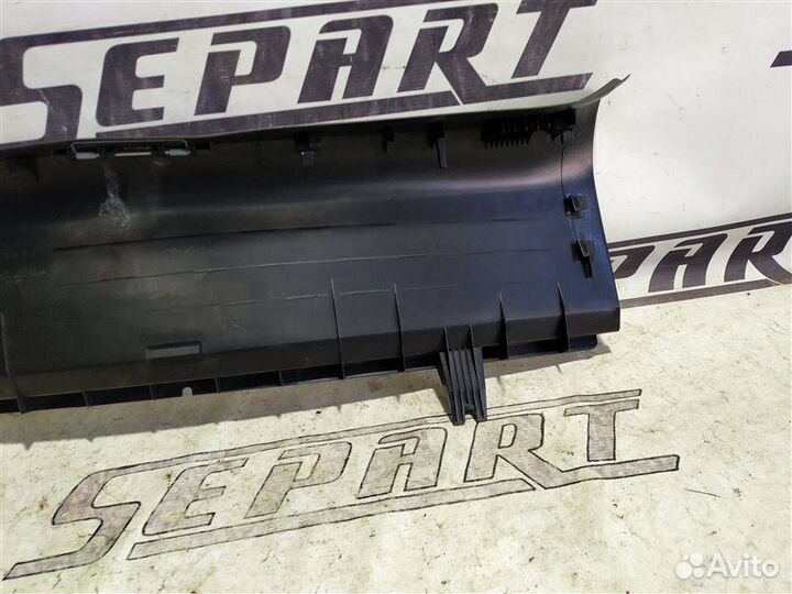 Накладка замка багажника Audi A6 C6 2.8 CCE 2010