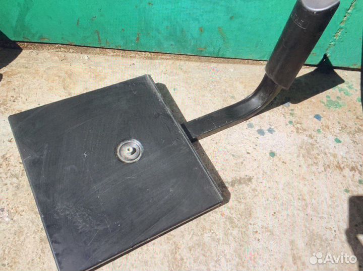 Кронштейны для монитора(или маленькие Тв)