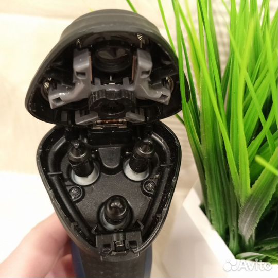 Электробритва philips