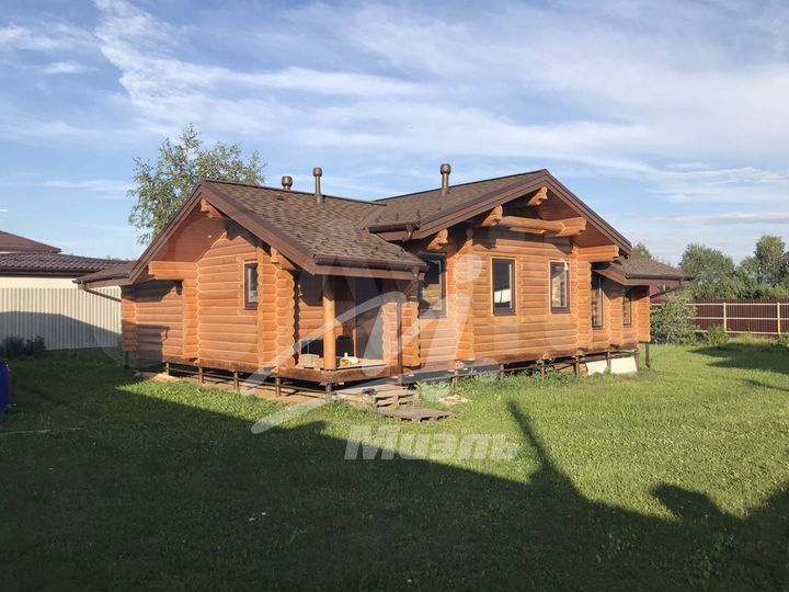 Дом 99 м² на участке 10 сот.